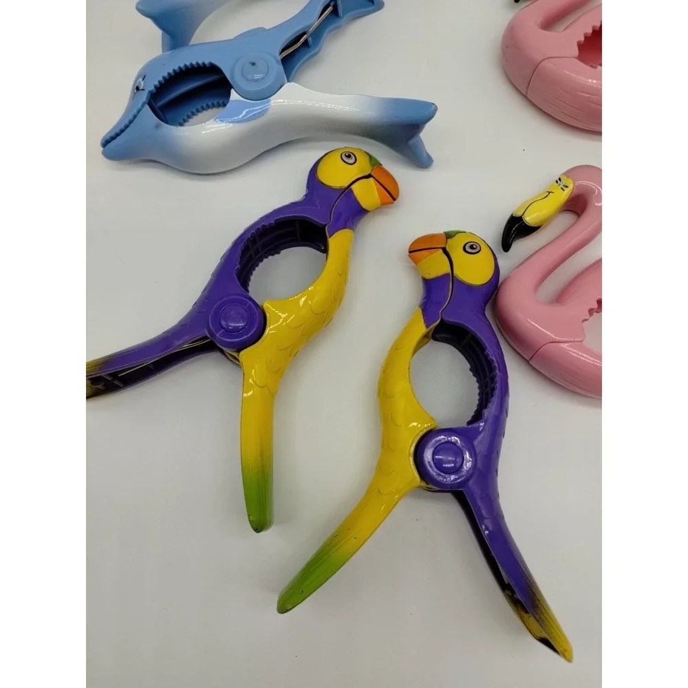 Lot Of 6 Tropical Beach Towel Or Tablecloth Holder Clips Flamingo Parrot Dolphin